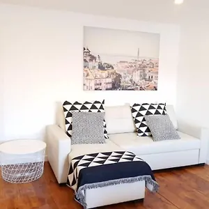 Inloveapartments - Typical Alfama Balcony Appartamento