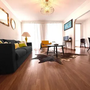 Apartment Santos Luxos, Lisbon